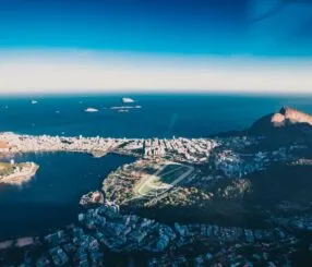 Descubra como chegar na praia do Russel no Rio
