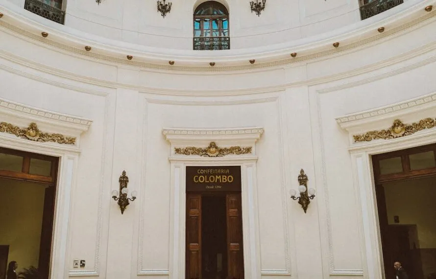 Descubra o Centro do Rio e a magia da Confeitaria Colombo Descubra o Centro do Rio e a magia da Confeitaria Colombo