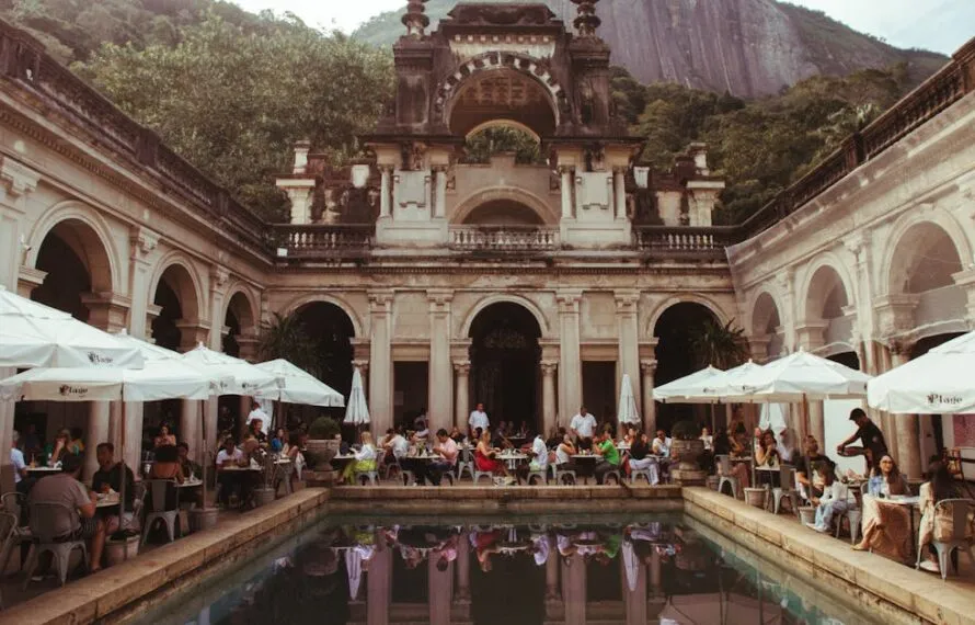 Descubra o tour ecológico pelo Parque Lage e botequim charmoso